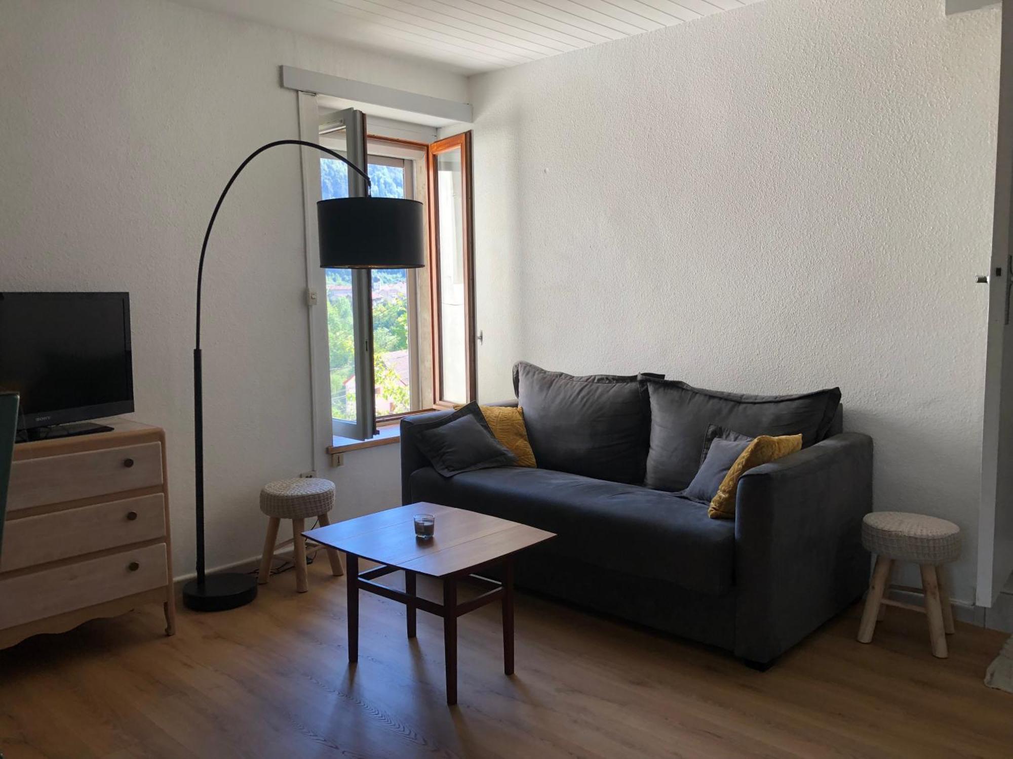 Ferienwohnung T2 Avec Terrasse Calme Et Ensoleillee Saint-Claude Exterior foto