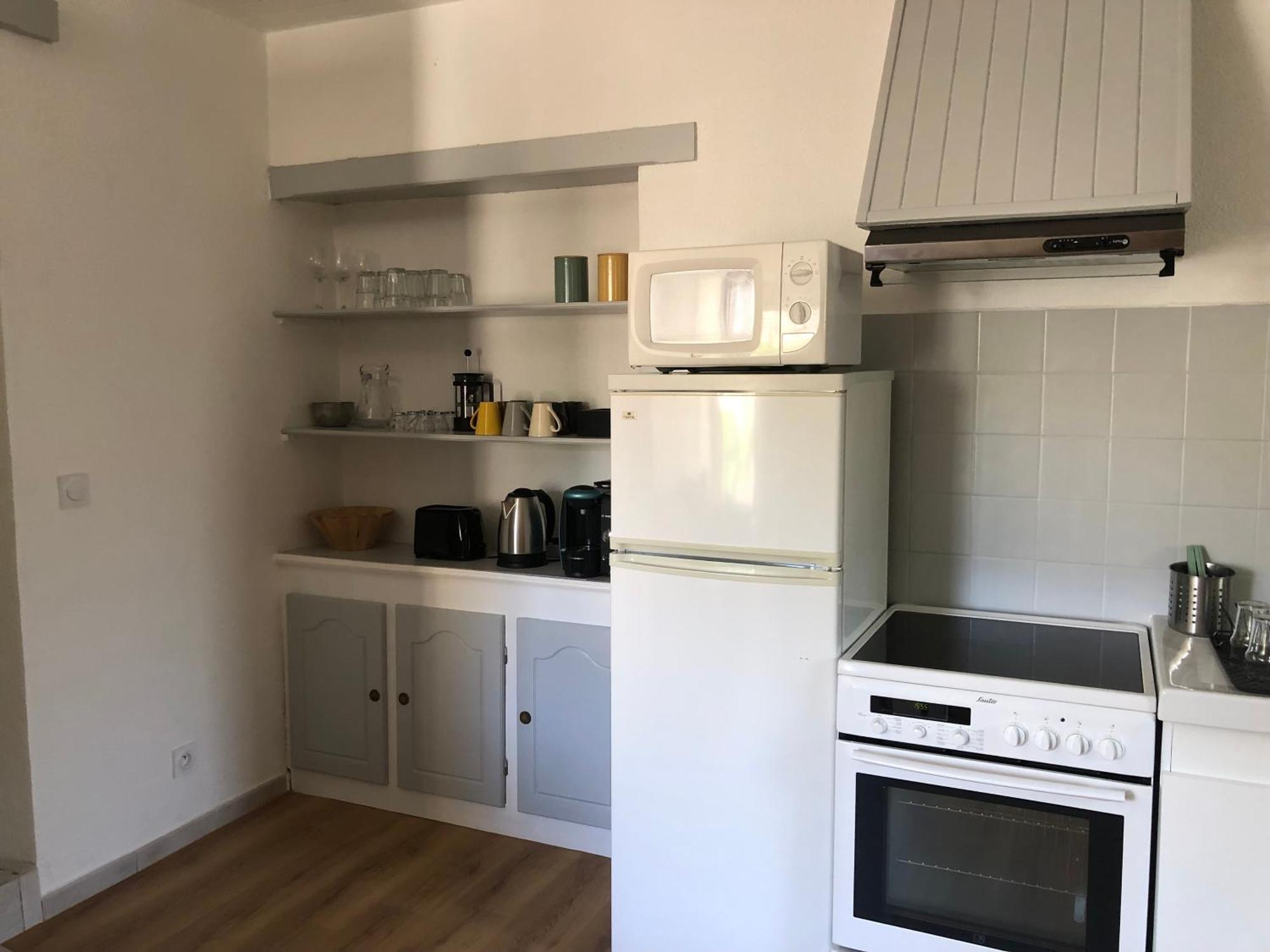 Ferienwohnung T2 Avec Terrasse Calme Et Ensoleillee Saint-Claude Exterior foto